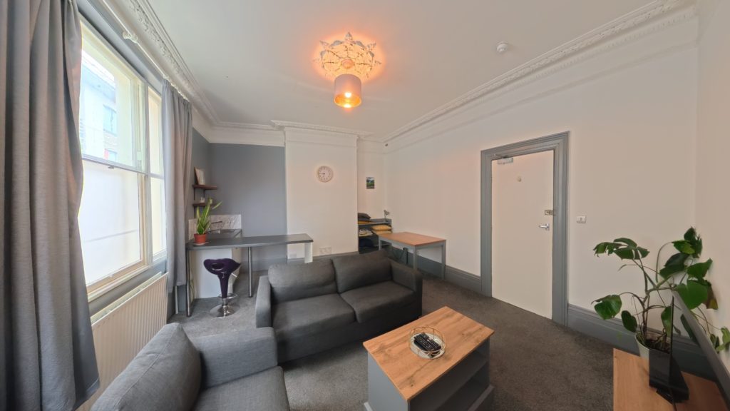 Eastern Road, BRIGHTON BN2